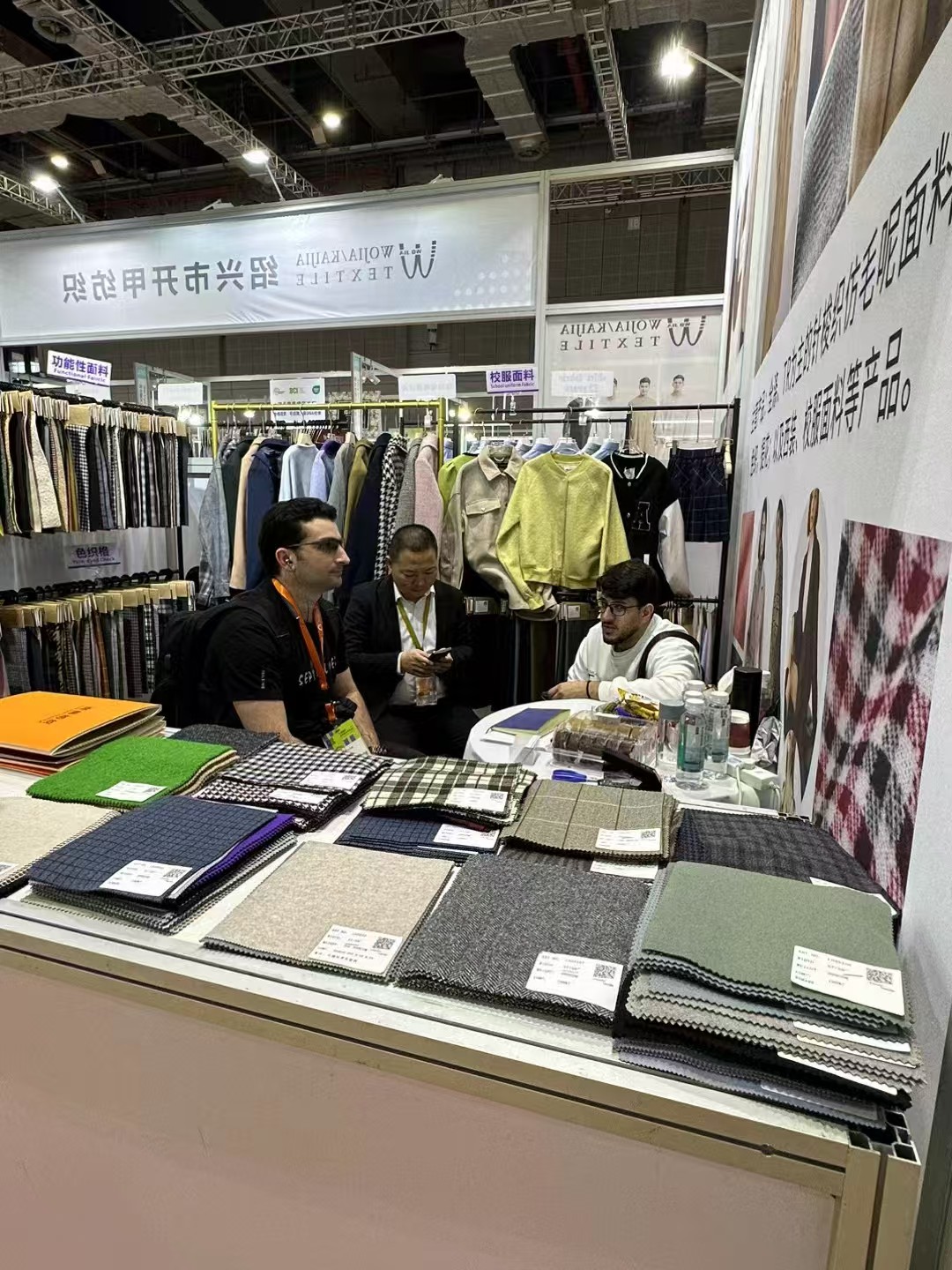 于春日上海,邂逅一抹岚皓的匠心织韵